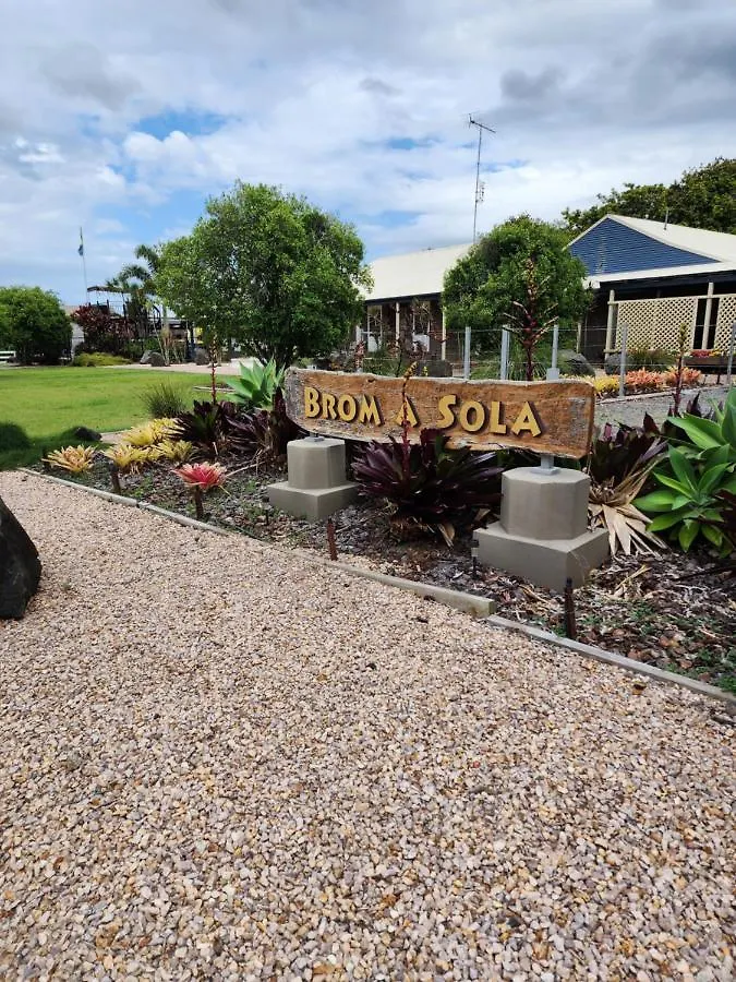 Bed & Breakfast Brom Cottage Mooloolah